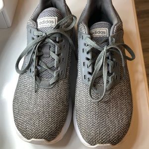 Adida Cloud Foam shoes